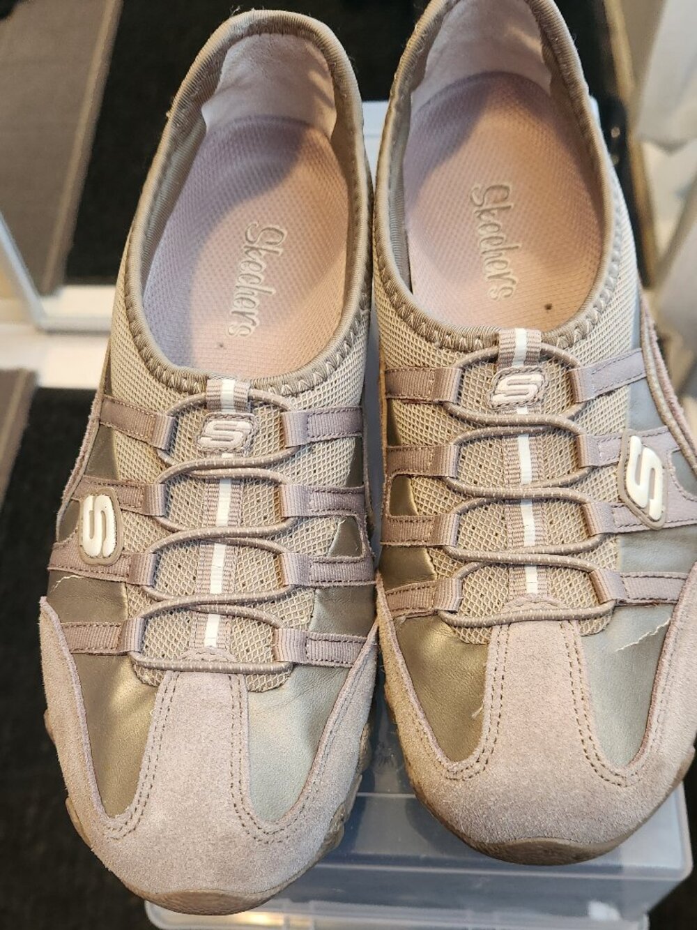 Skechers Women's Hands Free Slip-ins